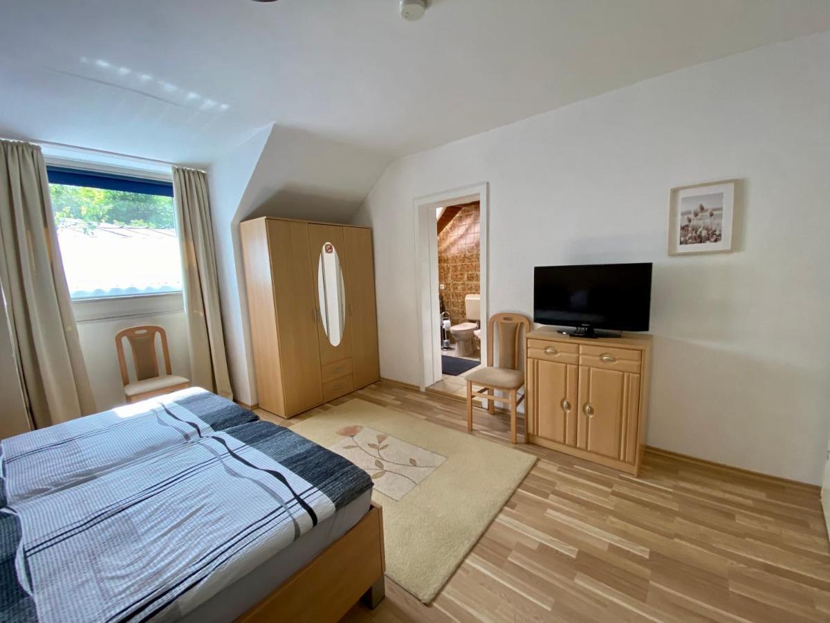 Ferienwohnung Metzen Burg  Bagian luar foto